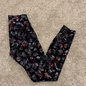 Lululemon wunder under leggings size 2